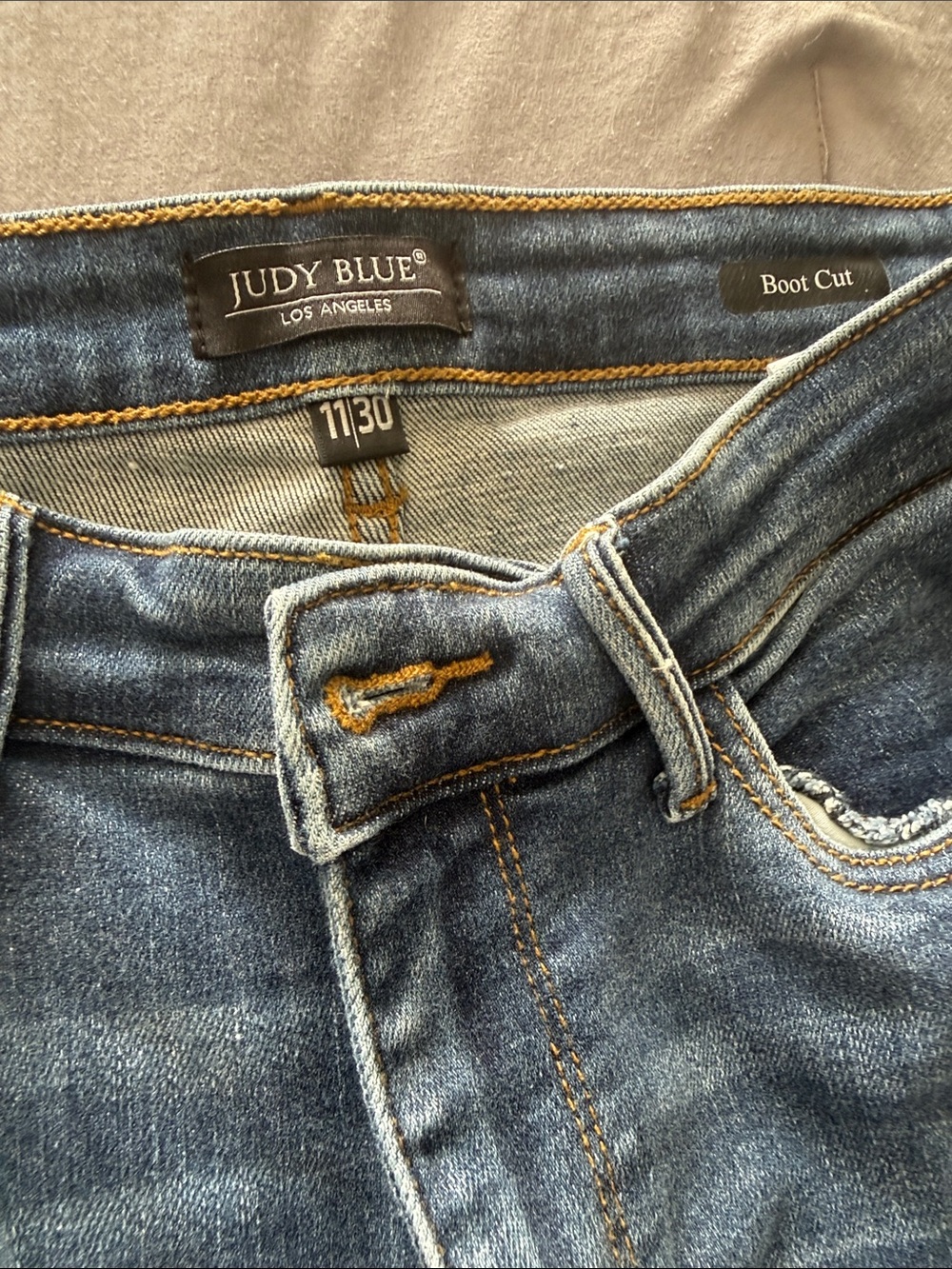 Judy Blue Bootcut Jeans - Medium Blue Wash